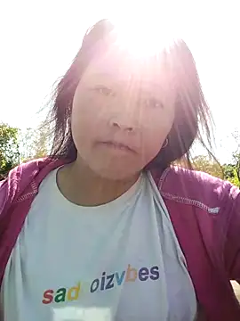 Snapshot of sumaybae chatting on 11/26/25, 05:18 sumaybae online show from 11/26/25, 05:18