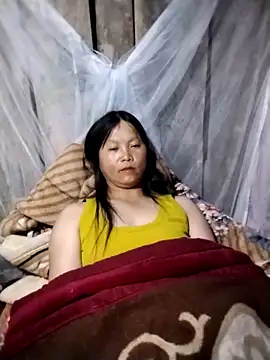 Snapshot of sumaybae chatting on 04/03/26, 10:38 sumaybae online show from 04/03/26, 10:38