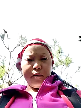 Snapshot of sumaybae chatting on 11/27/25, 06:14 sumaybae online show from 11/27/25, 06:14