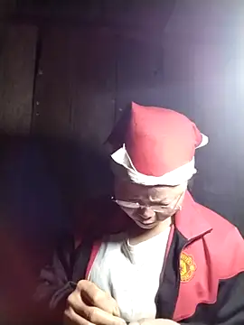 Snapshot of sumaybae chatting on 11/03/25, 09:18 sumaybae online show from 11/03/25, 09:18