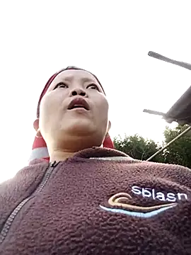 Snapshot of sumaybae chatting on 11/16/25, 01:10 sumaybae online show from 11/16/25, 01:10