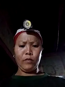 Snapshot of sumaybae chatting on 11/16/25, 01:38 sumaybae online show from 11/16/25, 01:38