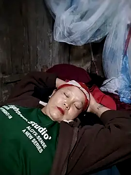 Snapshot of sumaybae chatting on 11/17/25, 04:00 sumaybae online show from 11/17/25, 04:00