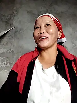 Snapshot of sumaybae chatting on 11/03/25, 05:01 sumaybae online show from 11/03/25, 05:01