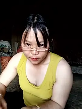 Snapshot of sumaybae chatting on 04/03/26, 10:32 sumaybae online show from 04/03/26, 10:32