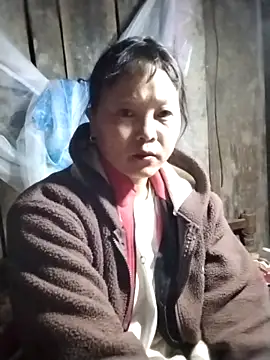 Snapshot of sumaybae chatting on 11/27/25, 06:19 sumaybae online show from 11/27/25, 06:19