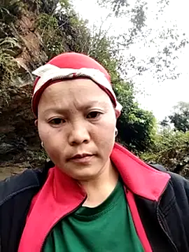 Snapshot of sumaybae chatting on 12/17/25, 05:34 sumaybae online show from 12/17/25, 05:34