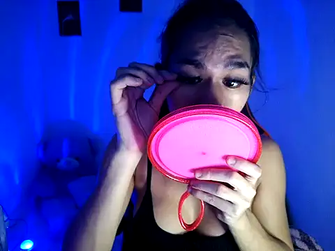 Savana Maison online show from 12/19/25, 03:10