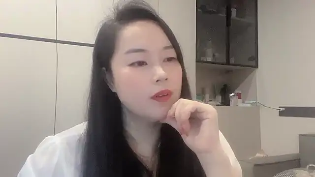zhiqiu- online show from 10/20/25, 05:13