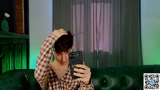 Cute Mike online show from 03/17/26, 03:42