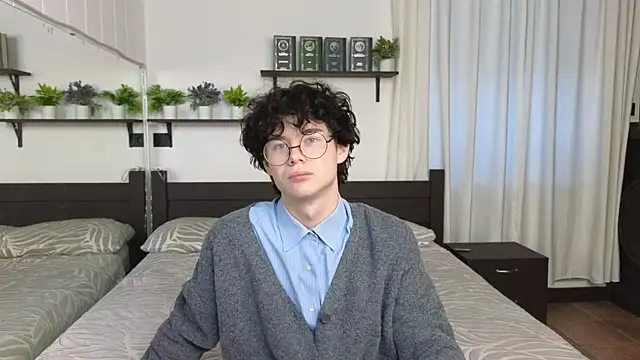 Cute Mike online show from 02/13/26, 10:48