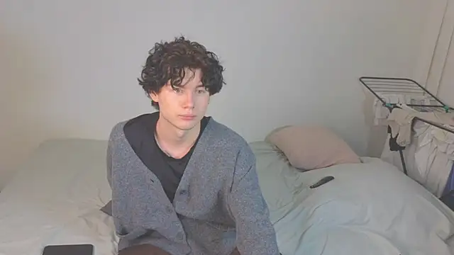 Cute Mike online show from 02/05/26, 09:38