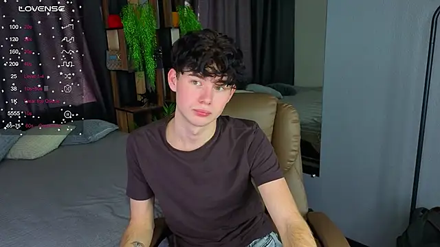 Cute Mike online show from 10/17/25, 07:00