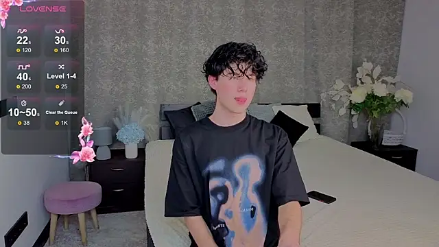 Cute Mike online show from 11/28/25, 07:58