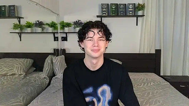 Cute Mike online show from 02/14/26, 01:39