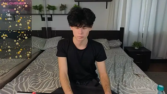 Cute Mike online show from 10/20/25, 02:46