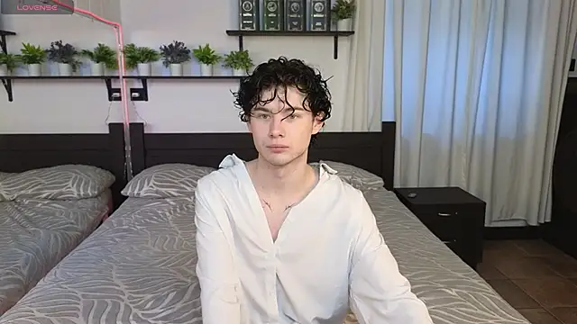 Cute Mike online show from 02/08/26, 10:13