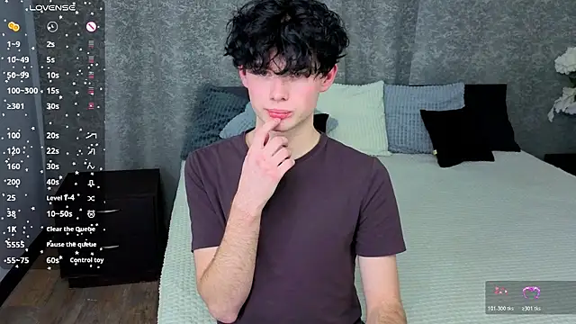 Cute Mike online show from 11/11/25, 07:52