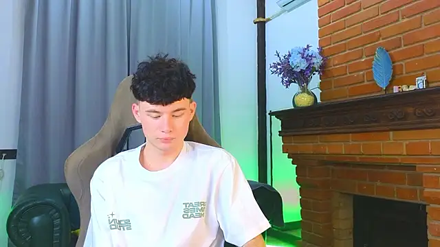 Cute Mike online show from 02/17/26, 12:46