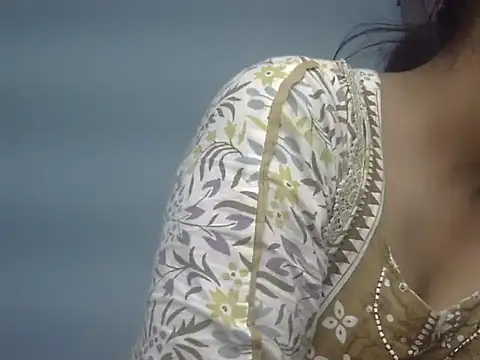 Joya 7 online show from 12/16/25, 05:00