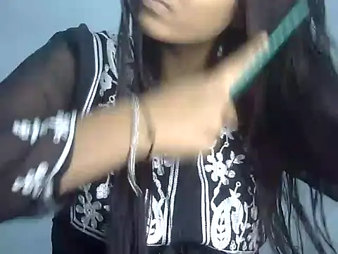 Snapshot of Joya_7 chatting on 10/28/25, 02:56 Joya 7 online show from 10/28/25, 02:56