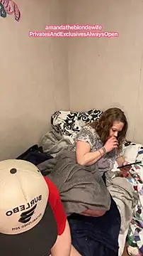 amandatheblondewife online show from 04/20/26, 10:44