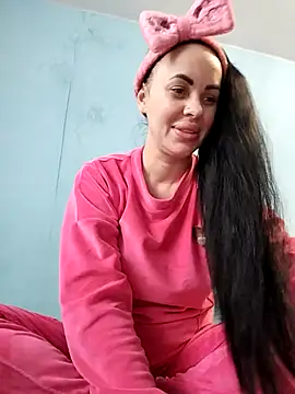 Stefaniyaxq online show from 12/01/25, 11:22