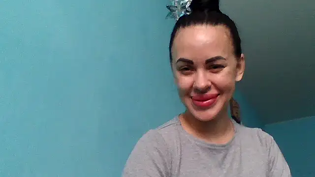 Snapshot of Stefaniyaxq chatting on 10/05/25, 09:33 Stefaniyaxq online show from 10/05/25, 09:33