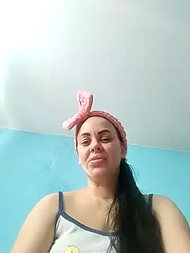 Stefaniyaxq online show from 11/14/25, 10:52