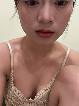 qingzi1218 online show from 04/18/26, 08:49