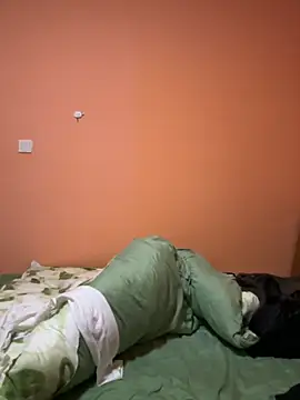 qingzi1218 online show from 10/11/25, 11:55