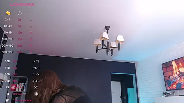 Jade Lumin online show from 10/26/25, 12:05