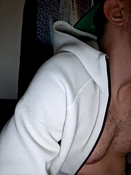 tntntm777 online show from 10/09/25, 07:25