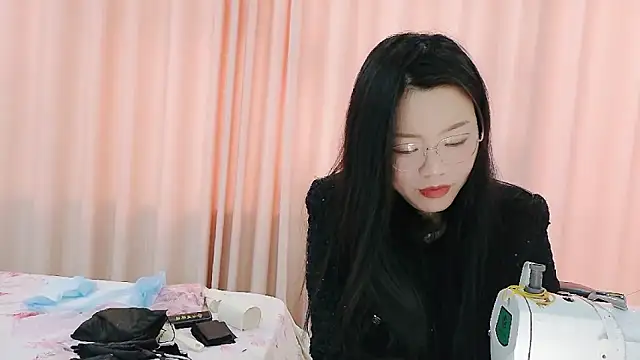 CCOO520 online show from 10/31/25, 04:31