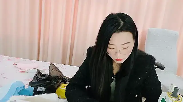 CCOO520 online show from 11/05/25, 03:42