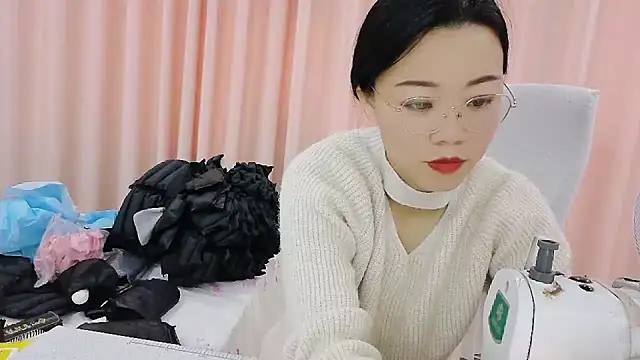 CCOO520 online show from 11/08/25, 05:44