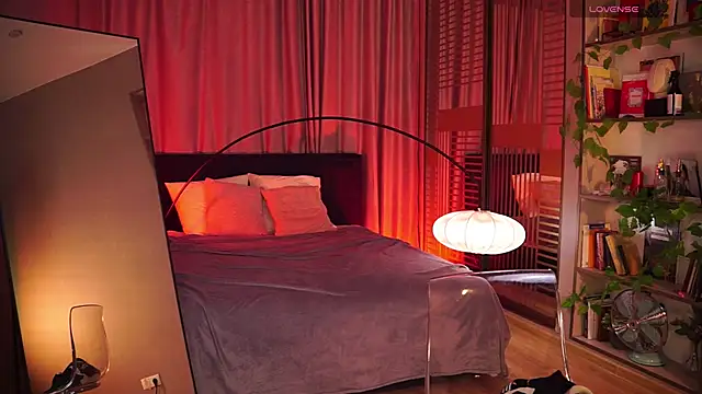 YokoKoko  online show from 12/16/25, 05:33