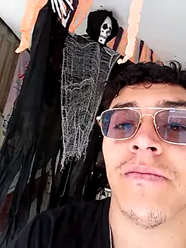 EithanFuckboys online show from 10/28/25, 01:32