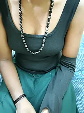 Snapshot of Chennai-couples chatting on 11/06/25, 07:18 Chennai-couples online show from 11/06/25, 07:18