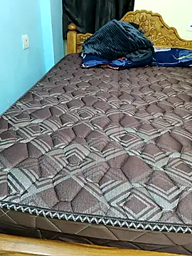 Snapshot of Chennai-couples chatting on 01/10/26, 04:24 Chennai-couples online show from 01/10/26, 04:24