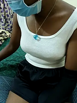 Snapshot of Chennai-couples chatting on 10/13/25, 08:49 Chennai-couples online show from 10/13/25, 08:49