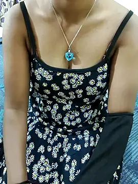 Snapshot of Chennai-couples chatting on 11/15/25, 12:31 Chennai-couples online show from 11/15/25, 12:31