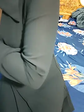 Snapshot of Chennai-couples chatting on 02/04/26, 03:40 Chennai-couples online show from 02/04/26, 03:40