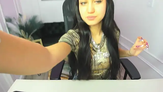 TiffanyYounge online show from 03/06/26, 03:18