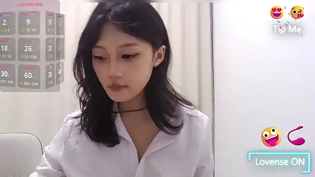 NINI1115 online show from 06/11/26, 01:19