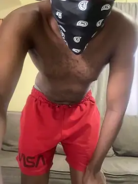 Snapshot of Bandana-Lad chatting on 10/05/25, 12:51 Bandana-Lad online show from 10/05/25, 12:51