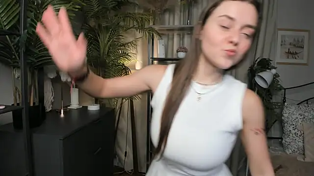 Snapshot of ThelmaJusto chatting on 10/23/25, 03:00 ThelmaJusto online show from 10/23/25, 03:00