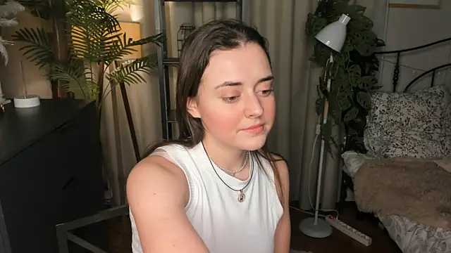 Snapshot of ThelmaJusto chatting on 11/30/25, 03:13 ThelmaJusto online show from 11/30/25, 03:13