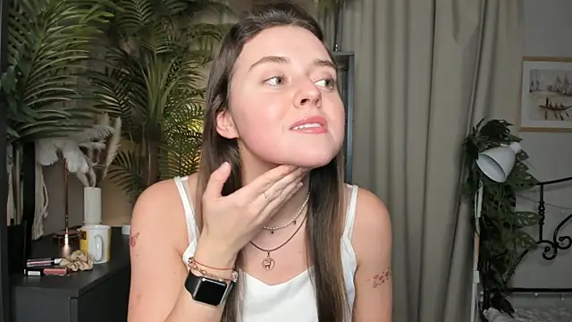 Snapshot of ThelmaJusto chatting on 10/26/25, 02:28 ThelmaJusto online show from 10/26/25, 02:28