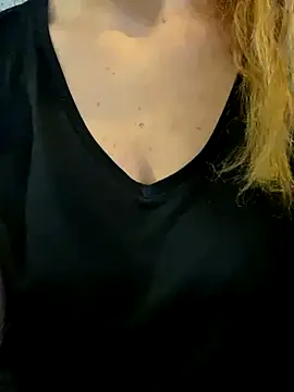 melisss2 online show from 11/21/25, 07:29